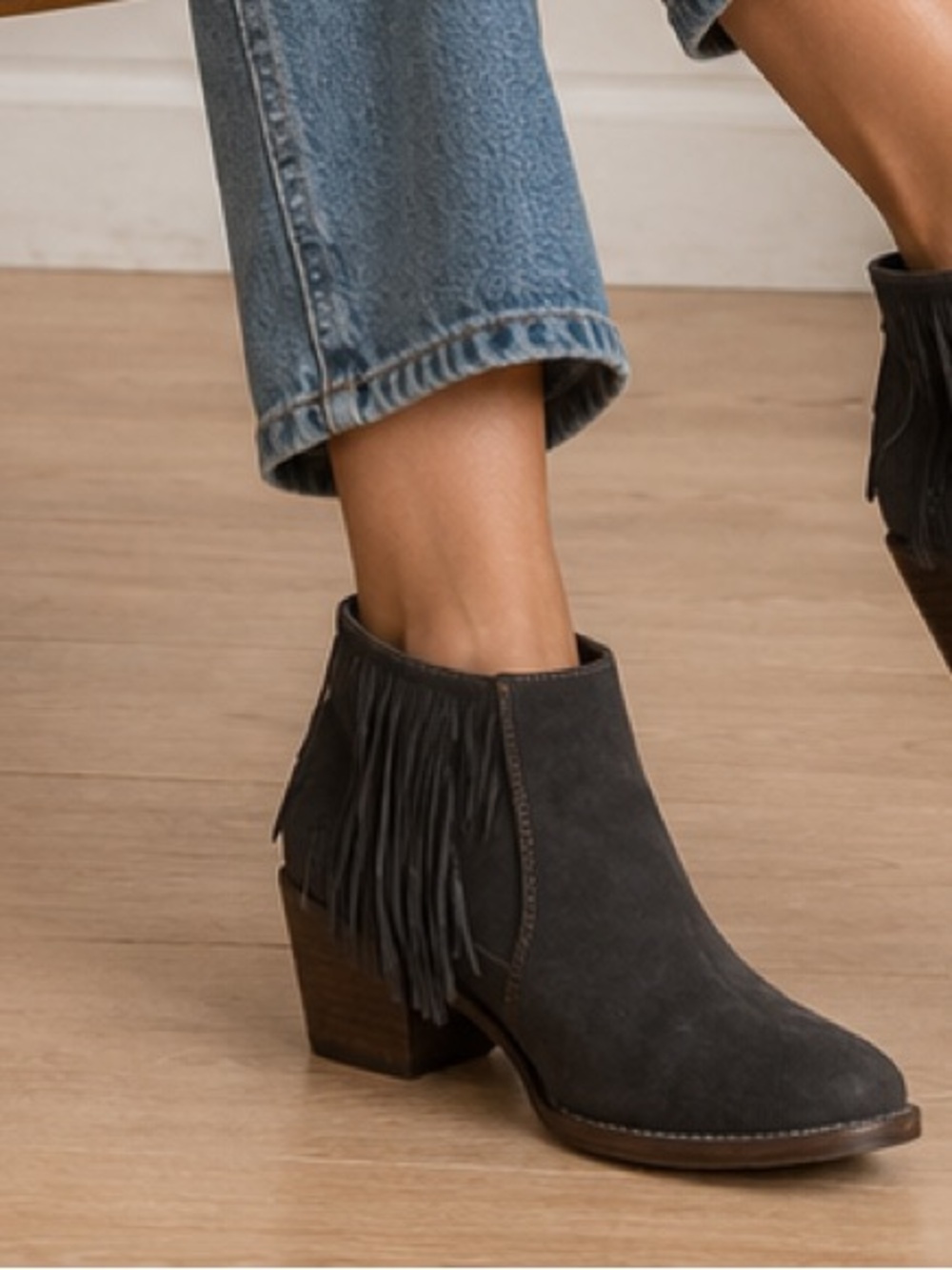 Anthropologie Klub Nico Batilda Fringe Booties Flirty Boho Size 7 Tobacco‎